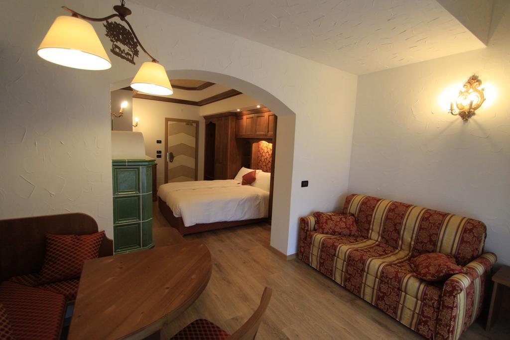 Dolasilla Park Hotel Виго-ди-Фасса Экстерьер фото