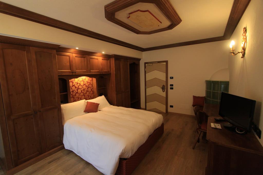 Dolasilla Park Hotel Виго-ди-Фасса Экстерьер фото
